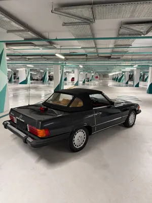 Mercedes-Benz 560 SL — 1987 R107 5.6L V8