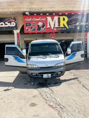 باص هونداي مرخص لنهاية السنة كوشوك وكالة دهان نضيف