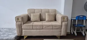 Sofa with table set (طقم كنبة مع طاولة)
