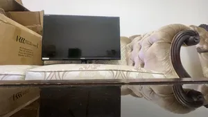 شاشة سامسونج للبيع