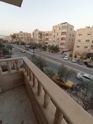 شقة طابقية للايجار 150م خلف ديوان الخدمة المدنية