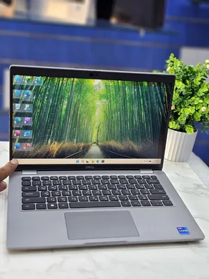 Dell Latitude 5430  Intel Core i7 12th Gen 16GB Ram  256GB NVMe Touchscreen  Intel uhd graphics