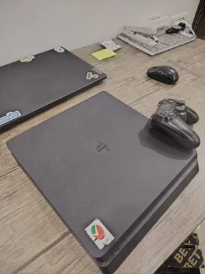 بلايستيشن 4  ممتاز