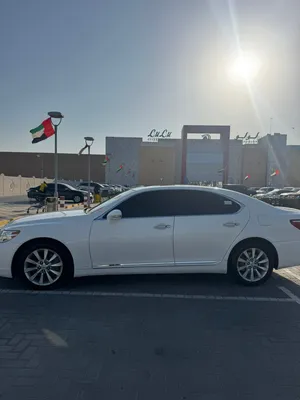 Lexus LS 460