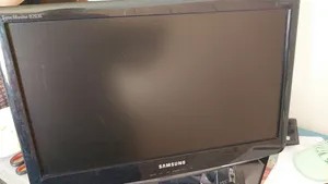 شاشة كمبيوتر Samsung syncmaster B2030 للبيع