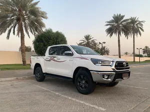 Toyota Hilux Fulll option Automatic 2025 هايلكس اوتماتيك فول اوبشن