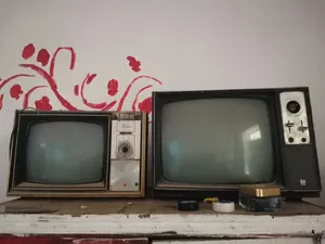 تلفزيون قديمة لبيع تليمصر و ناشيونال...