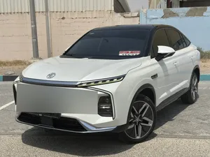 للبيع MG Weal موديل 2024 خليجي من وكالة MG السيارة استخدام بيت ممشى قليل جدا حلتها  جيدة