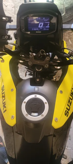 Suzuki V-Strom موديل 2024 – استخدام شخصي