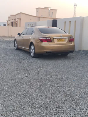 Used Lexus LS in Al Batinah