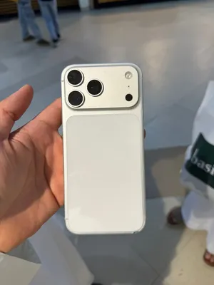 iPhone 17 Pro Max 1TB Silver + Box + AppleCare+ 2027