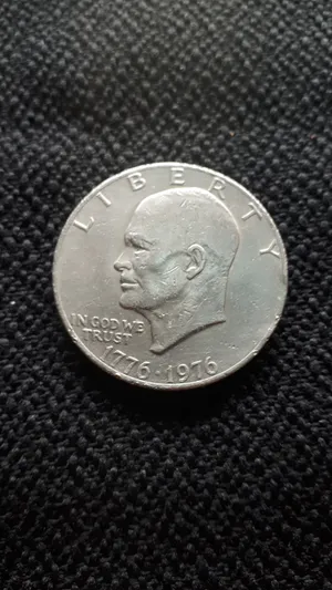 واحد دولار امريكي معدني تذكاري 1776 1976 من النوادر السعر موجود في تفاصيل الاعلان