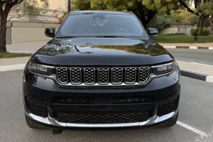2023 Jeep Grand Cherokee L Laredo 4x4 – 7 Seater