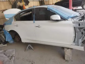 قطع غيار أصلية إنفينيتي Q50 3.0 موديل 2017