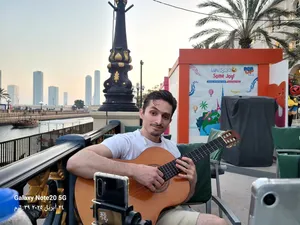 دروس غيتار خاصة في دبي والشارقة