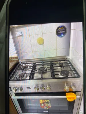 فرن نظيف. ما في اي خراب