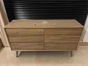 طاوله خشبيه اثاث