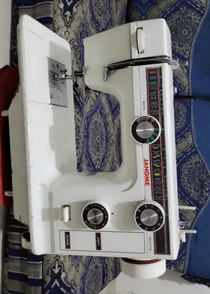 ماكينة خياطة جانومي JANOME للبيع