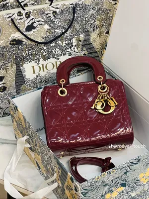 صاك Dior Lady... يجمع بين الفخامة والانوثة