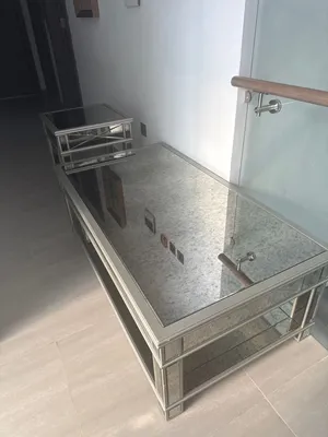 3 طاولات coffee table and 2 side tables