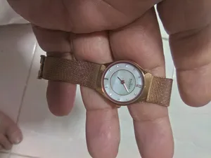 سكايجين الدينماركيه لون دهبي