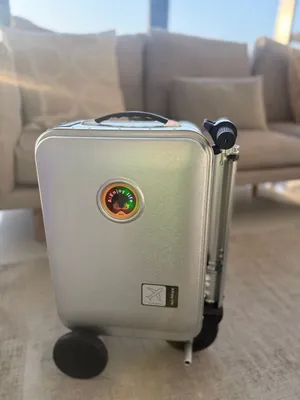 Airwheel Smart Riding Suitcase