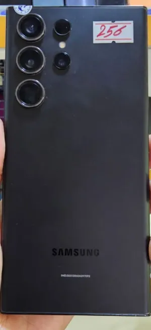 Samsung Galaxy S22 Ultra 256 GB in Sana'a