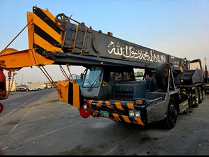 كرين كاتو للبيع في ابوظبي ، منطقة المفرق / موديل 1989 ملكية سنة ، بحالة جيدة , شغال في ابوظبي .