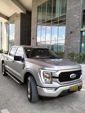 Ford F150 2023 XLT 5.0