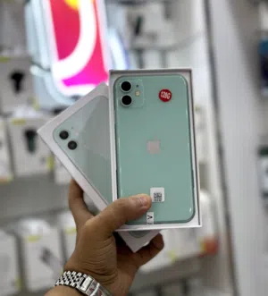 عرض خااص : iPhone 11 128gb هاتف نظيف جدا بحالة الوكالة بدون اي شموخ أو مشاكل مع ضمان و ملحقات