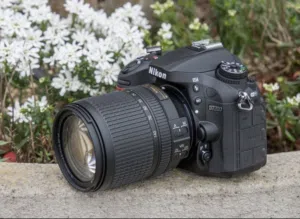 نيكون d7200 مع عدسة