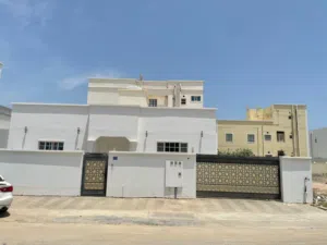 بيت للإيجار في المعبيله السابعه