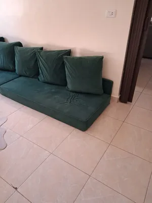 طقم جلسات ارضيه 60 دينار