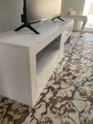 طاولتين على 50 درهم بس only