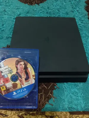 بلاي ستيشن 4سلم بحال الوكالة 500GB
