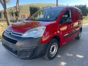 2017 Citroën Berlingo  32,000 KM  Swiss Import  Manual