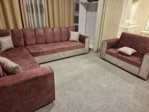كورنر حرف المع مجوزة 9 مقاعد خشب سويد عرض لفترة محدودة خشب قوي ومتين ارجل بلاستيك قوي ومتين