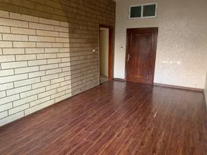 100 m2 2 Bedrooms Apartments for Rent in Amman Jabal Al Hussain