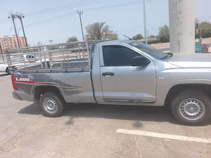 Used Mitsubishi L200 in Al Batinah
