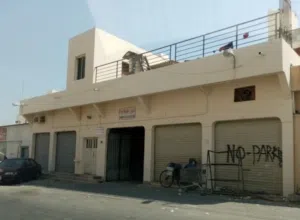 مبنى تجاري مؤجر بالكامل الحجيات للبيع