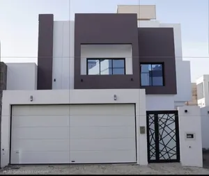 319 m2 3 Bedrooms Townhouse for Sale in Central Governorate Salmabad
