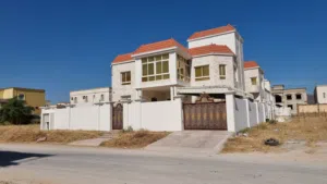 للبيع فيلا فاخرة مفروشة في صلاله امتداد عوقد