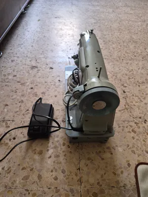 ماكينة خياطة سنجر