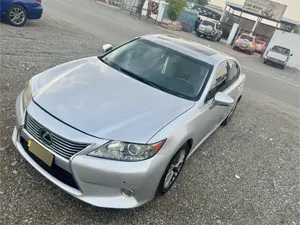Used Lexus ES in Al Sharqiya
