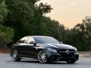 ERCEDES BENZ AMG E63s GCC 1Edition))) خليجي صبغ الوكاله بحاله الوكاله 6 فصوص فل كاربون فايبر