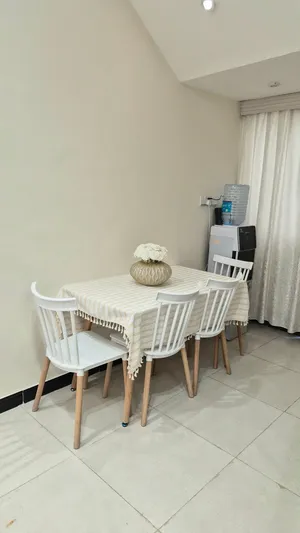 ميز طعام 70 × 120