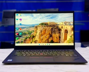 Lenovo THINKPAD  x1 carbon   Intel Core i5 Processor  8th Gen 8gb Ram 256gb NVMe  14-inch Display