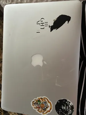 MacBook Air 13-inch (Early 2015) - Core i5 / 4GB RAM