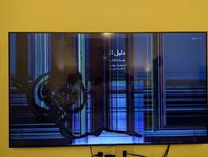 شاشة تلفزيون سامسونج سمارت 55 انش LED مكسورة للبيع