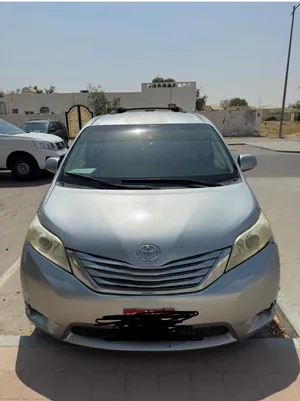 Toyota Sunna 2011